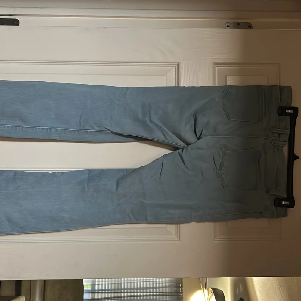 No Boundaries low rise Jeans - Picture 2 of 3